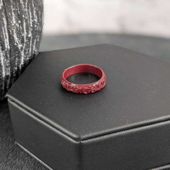 Elegant carved cinnabar red ring, men's women's unisex - Picture 3 of 10